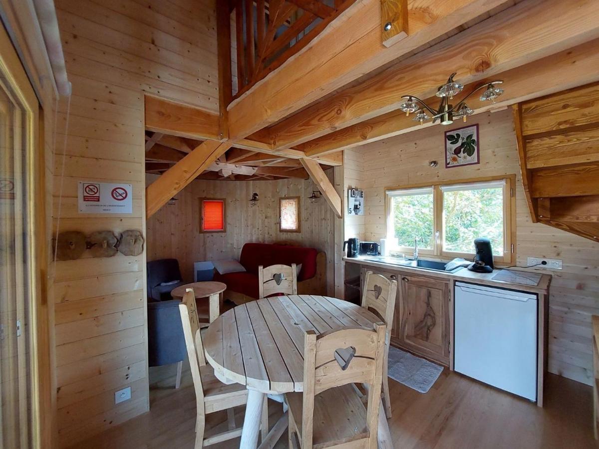 Roulottes Au Pied Du Vercors Saint-Jean-en-Royans Ngoại thất bức ảnh