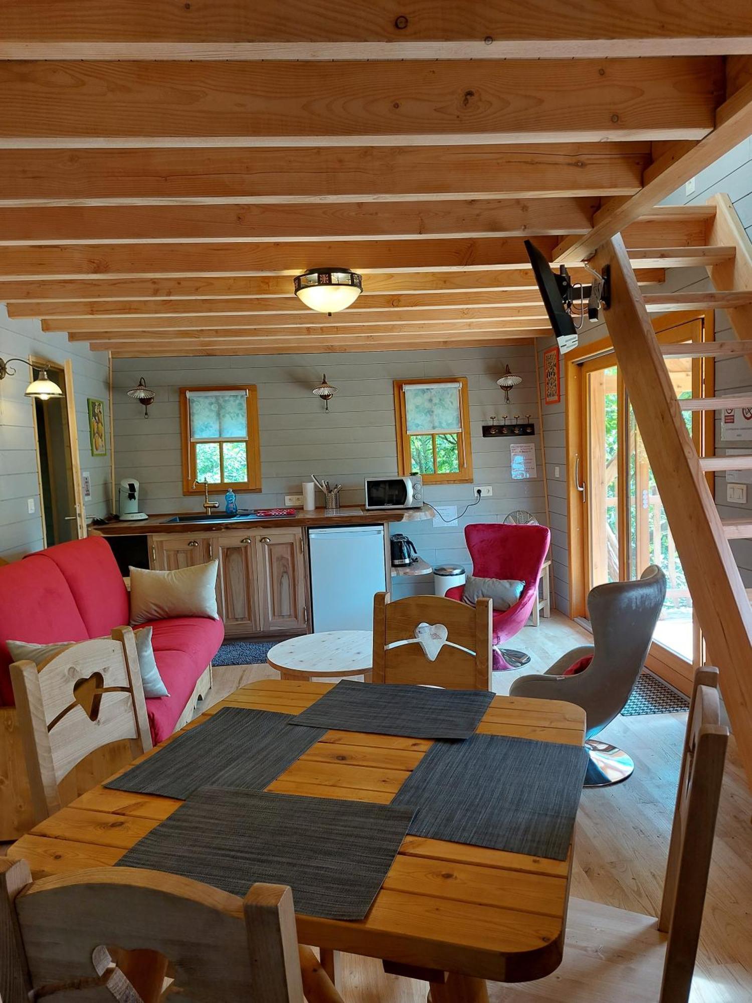 Roulottes Au Pied Du Vercors Saint-Jean-en-Royans Ngoại thất bức ảnh