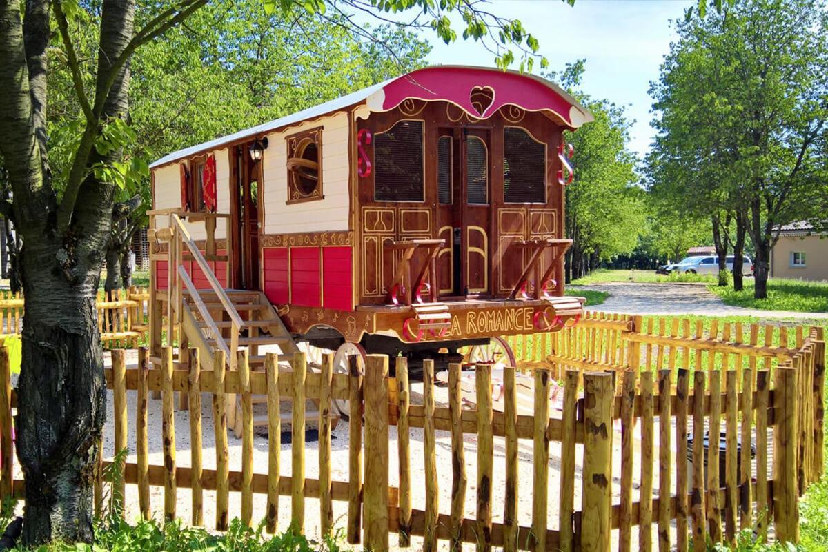 Roulottes Au Pied Du Vercors Saint-Jean-en-Royans Ngoại thất bức ảnh