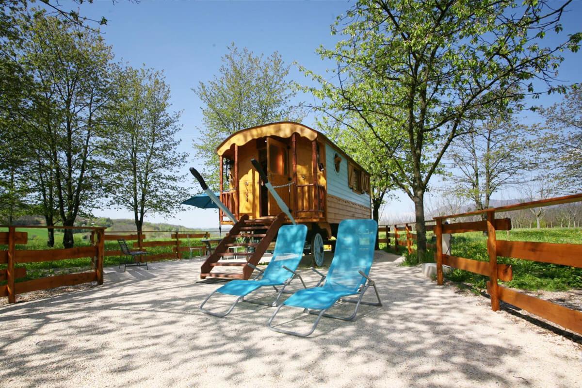 Roulottes Au Pied Du Vercors Saint-Jean-en-Royans Ngoại thất bức ảnh